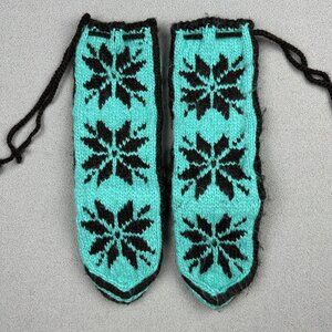 WOOLRICH Turquoise Snowflake CHALET SOCKS Slippers Hand Knit Women’s Small